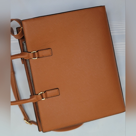 DELUXITY LOS ANGELES PURSE - Picture 3 of 10